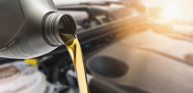 Comparing Dexos Oil with Other Lubricants